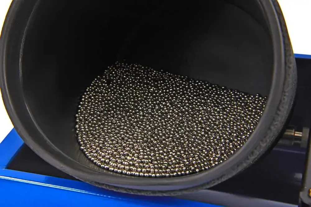 Leštící kuličky pro leštící buben, průměr cca 1 mm,  1 kg