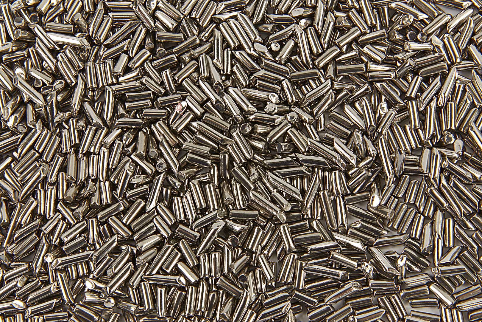 Leštící válečky pro leštící buben, průměr cca 2 mm, 1 kg