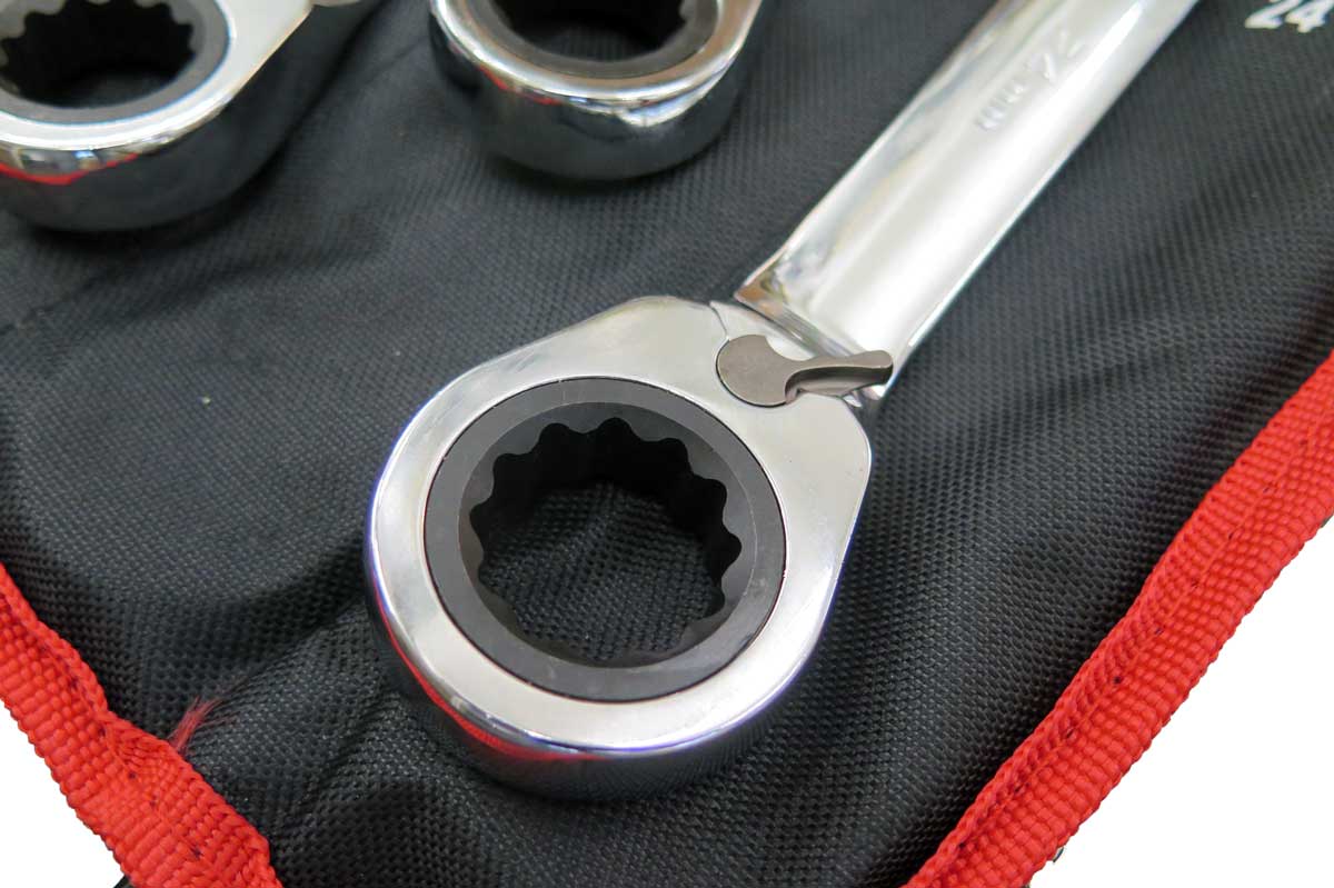 Klíč očkoplochý ráčnový 18 mm, CrV, Welzh