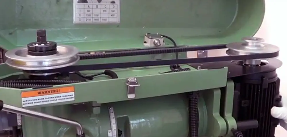Warco VMC Vario, univerzální frézka, věžový typ, R8, 2-osé DRO, 230V, 415 kg
