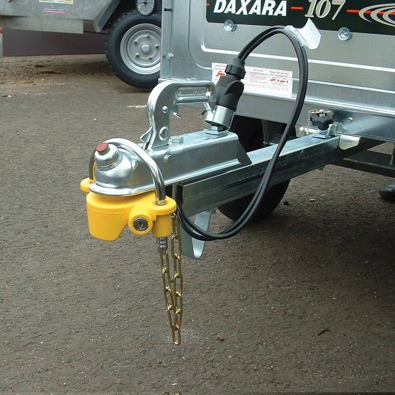Zámek tažného zařízení přívěsu automobilu