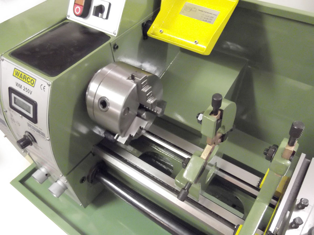 Warco WM 250V, stolní soustruh na kov, variabilní otáčky, AC motor-invertor 130kg