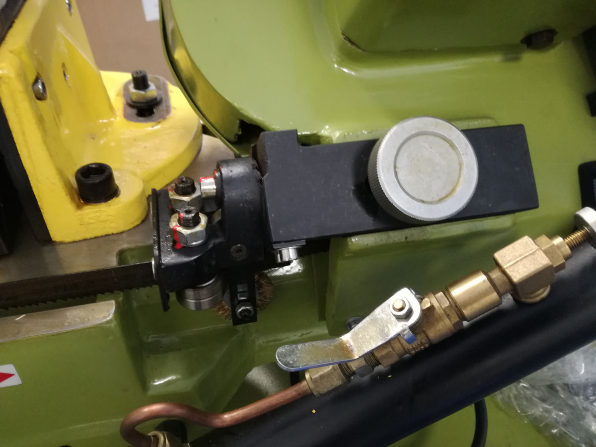 Warco 712B, profesionální pásová pila na kov