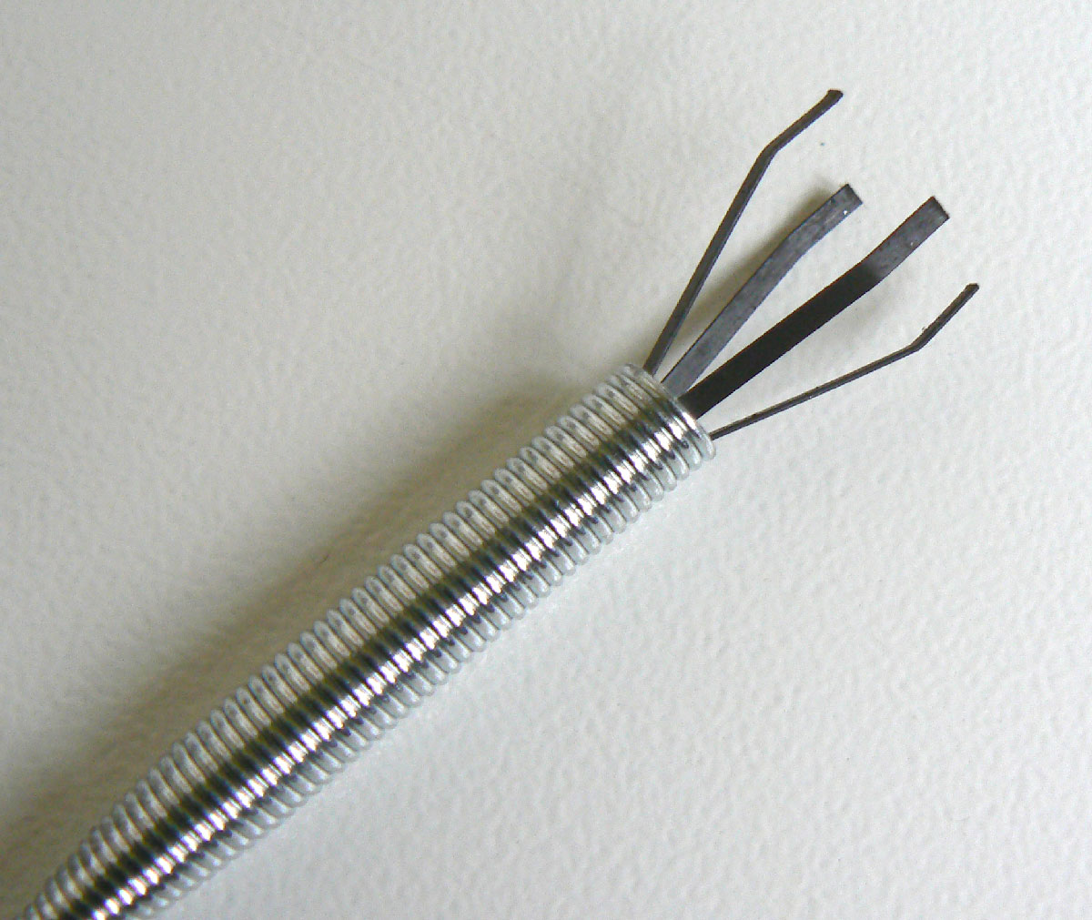 Vytahovák předmětů, 4 čelisti, průměr 9 mm, délka 620 mm, ohebný, Condor Werkzeug
