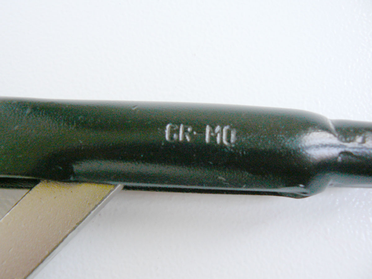 Řezák výfukového potrubí řetězový,  do průměru 85 mm, Triumf