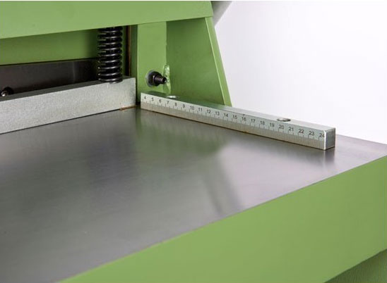 Ruční padací nůžky na plech - gilotina, 650 mm, 130 kg, Warco