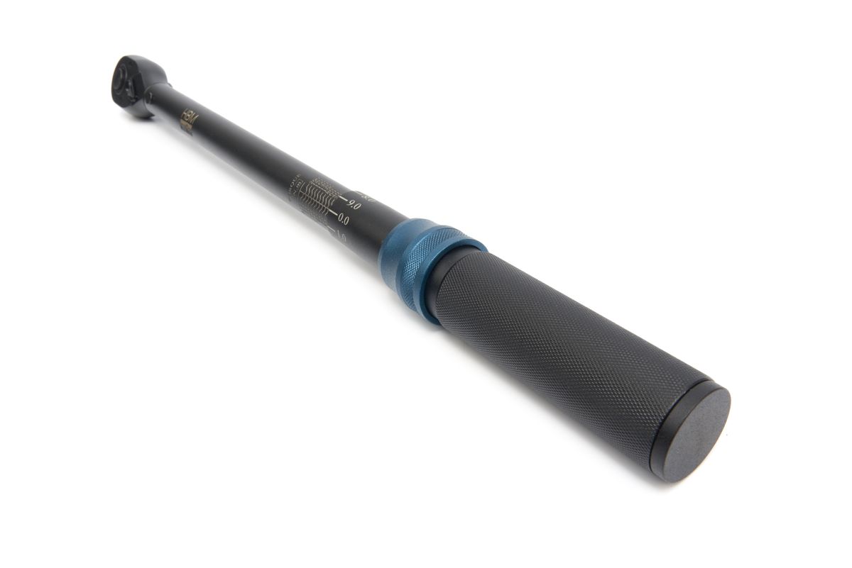 Klíč momentový 1/2“, rozsah 20 - 210 Nm, se sadou nástavců 