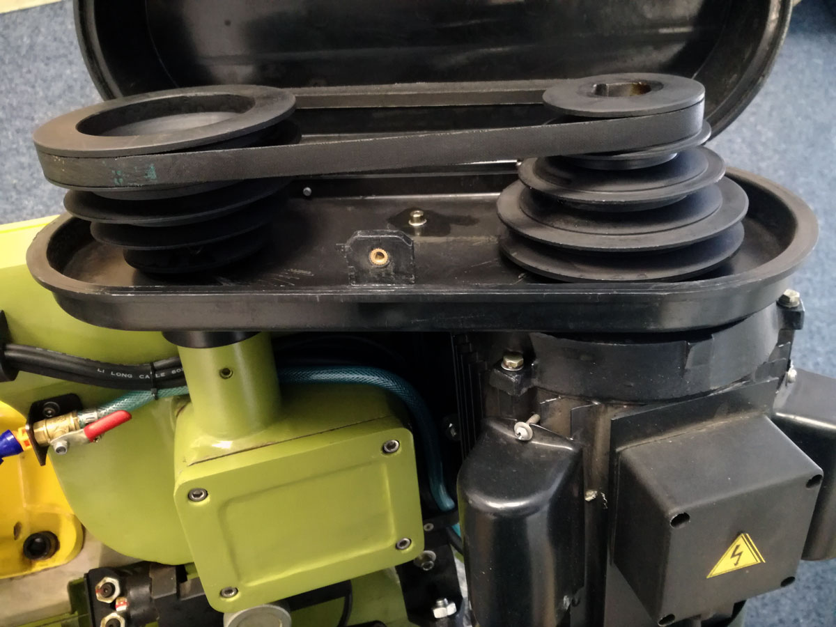 Warco 712B, profesionální pásová pila na kov