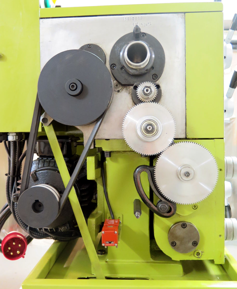 Warco GH1322, hrotový soustruh na kov s převodovkou, 400V, 600 kg