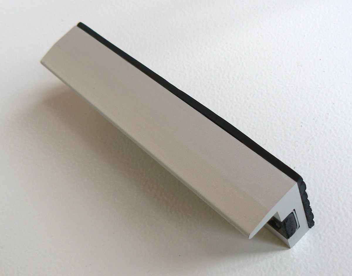 Ochranné hliníkové čelisti do svěráku 125 mm s gumou a magnetem, Condor Werkzeug