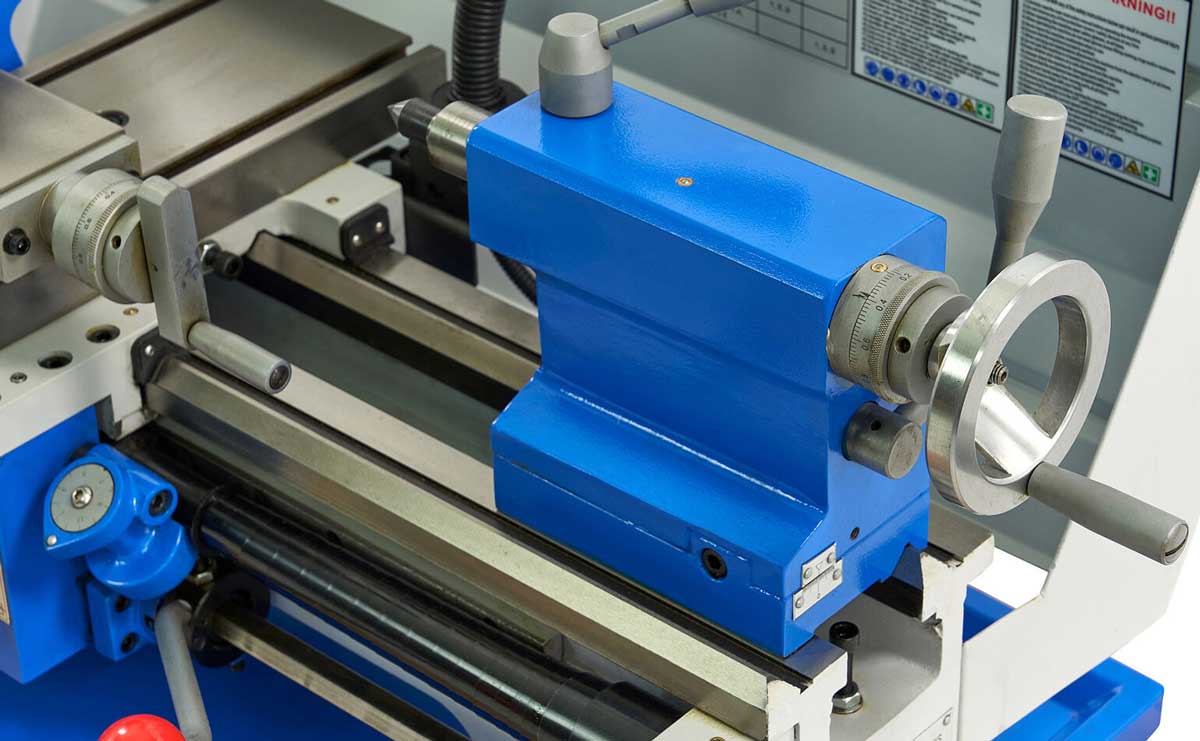 HBM 280 x 600 Profi, klasický hrotový soustruh na kov s převodovkou, 1f, 750 W, 225 kg