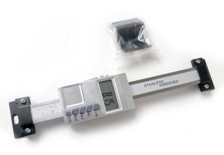 Digitální snímač polohy vertikální, rozlišení 0.01 mm, rozsah měření 200 mm