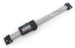 Digitální snímač polohy / digitální posuv – horizontální, rozsah 200 mm, rozlišení 0.01 mm