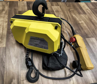 Profesionální elektrický řetězový kladkostroj, naviják 300 kg - použité