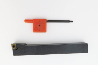 Soustružnický nůž SCLC levý 1/2" (12,7 mm) s výměnným VBD plátkem CCMT 09, Warco